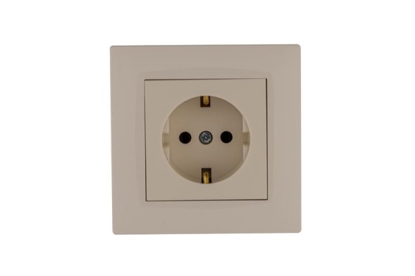 Розетка 1-м Karea RIZZ с заземл. керамика крем Makel 88010008